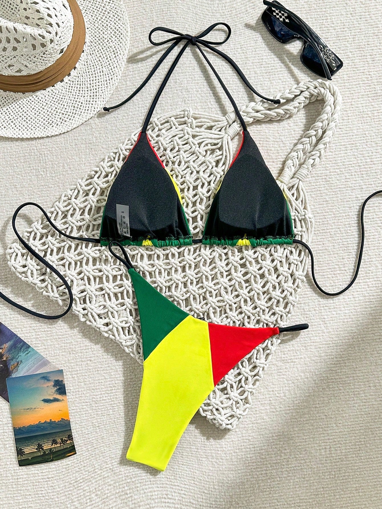 Bikinx Color Block Triangle Cup Halter Neck Bikini Set For Women