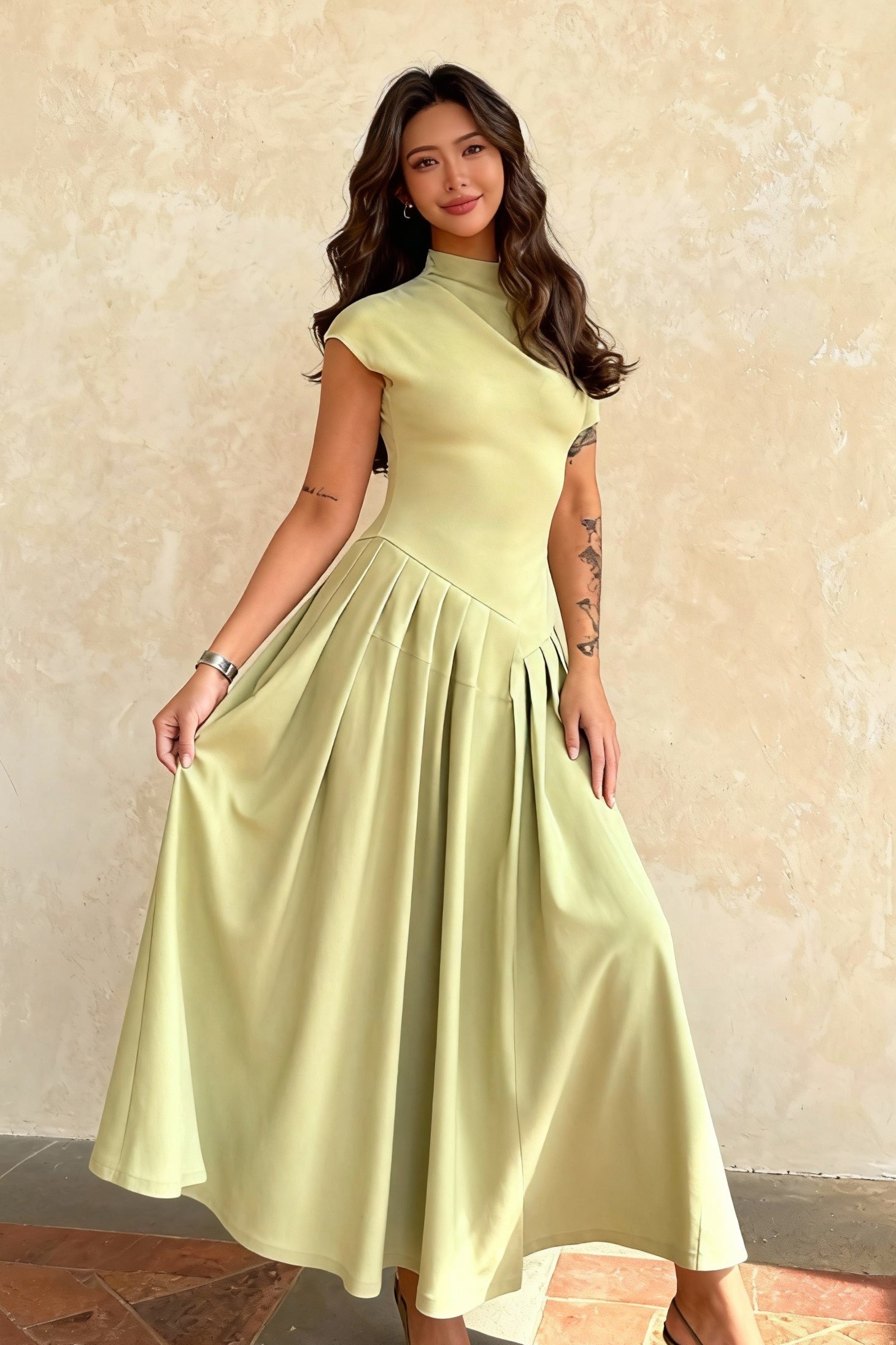 Light and Elegant Two-Tone Pleated Maxi Dress