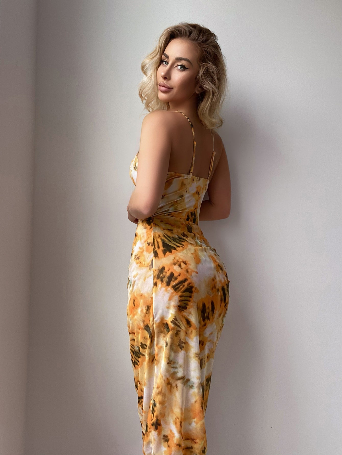 French One Piece Swimsuit Women Conservatively Thin Steel Bracket Push Up One Piece Swimsuit