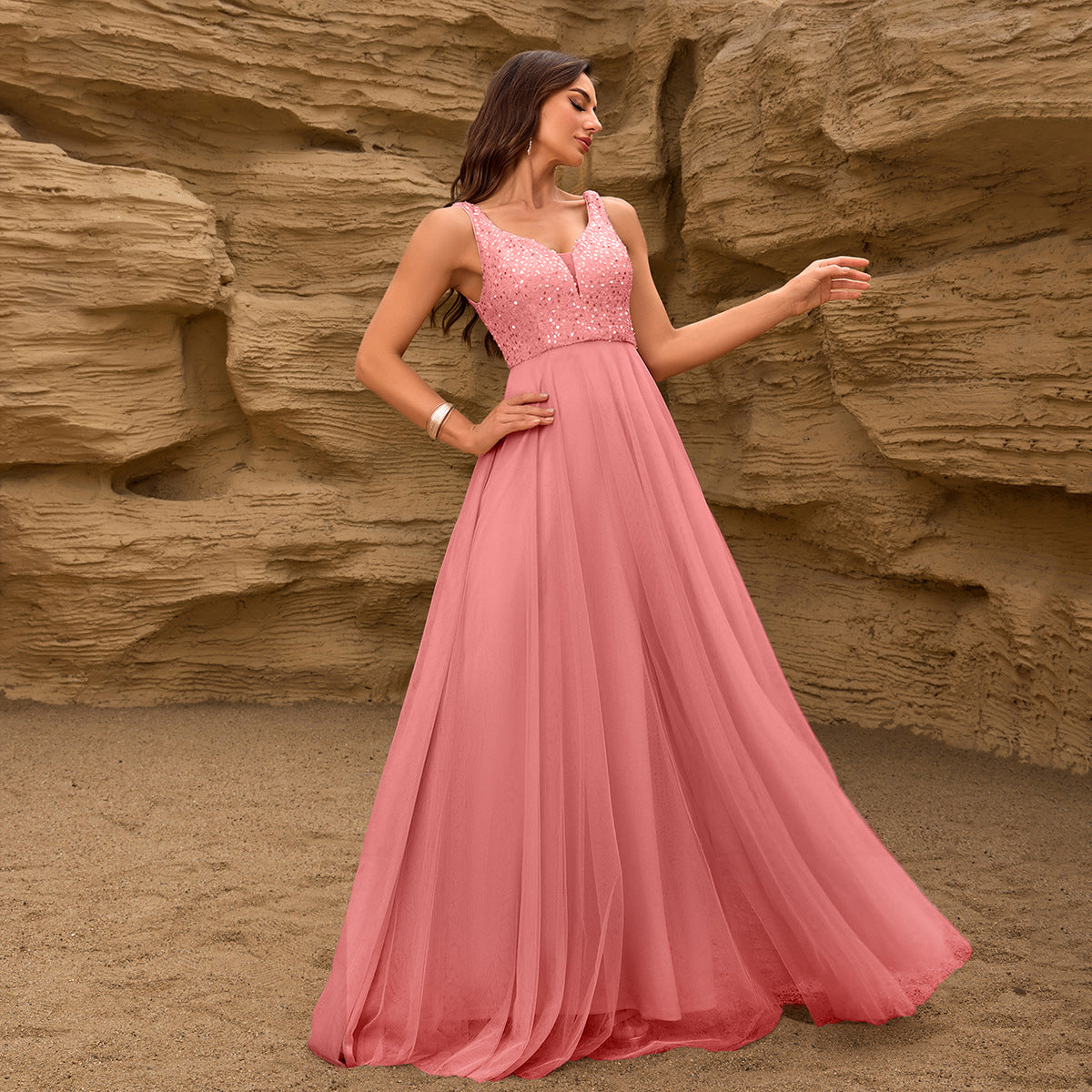 Elegant Sequin Stitching Mesh Double Collar Party Dress Sleeveless Large a Hem Full Lining Maxi Dress Prom